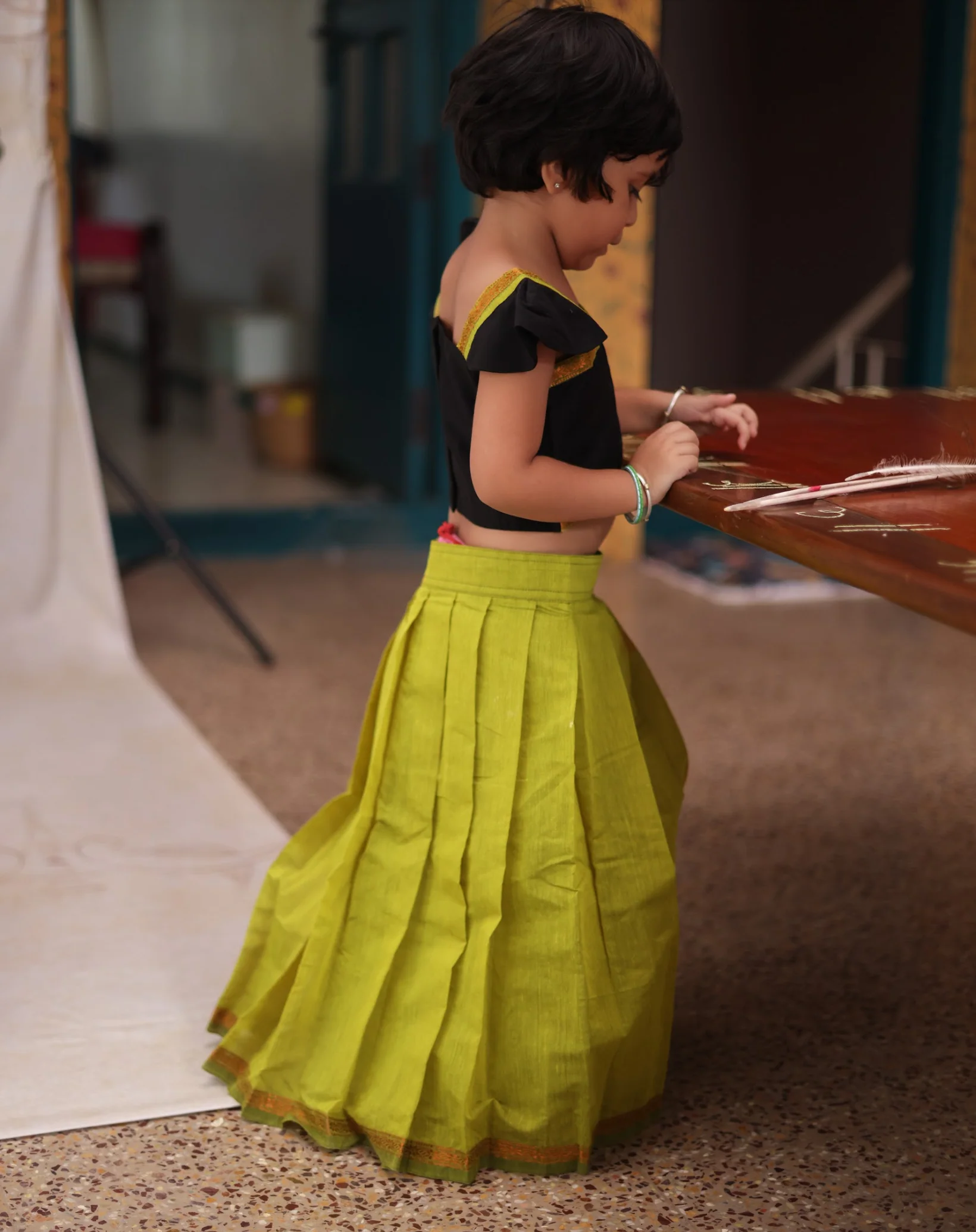 Aakriti - Crop top and skirt - Image 3