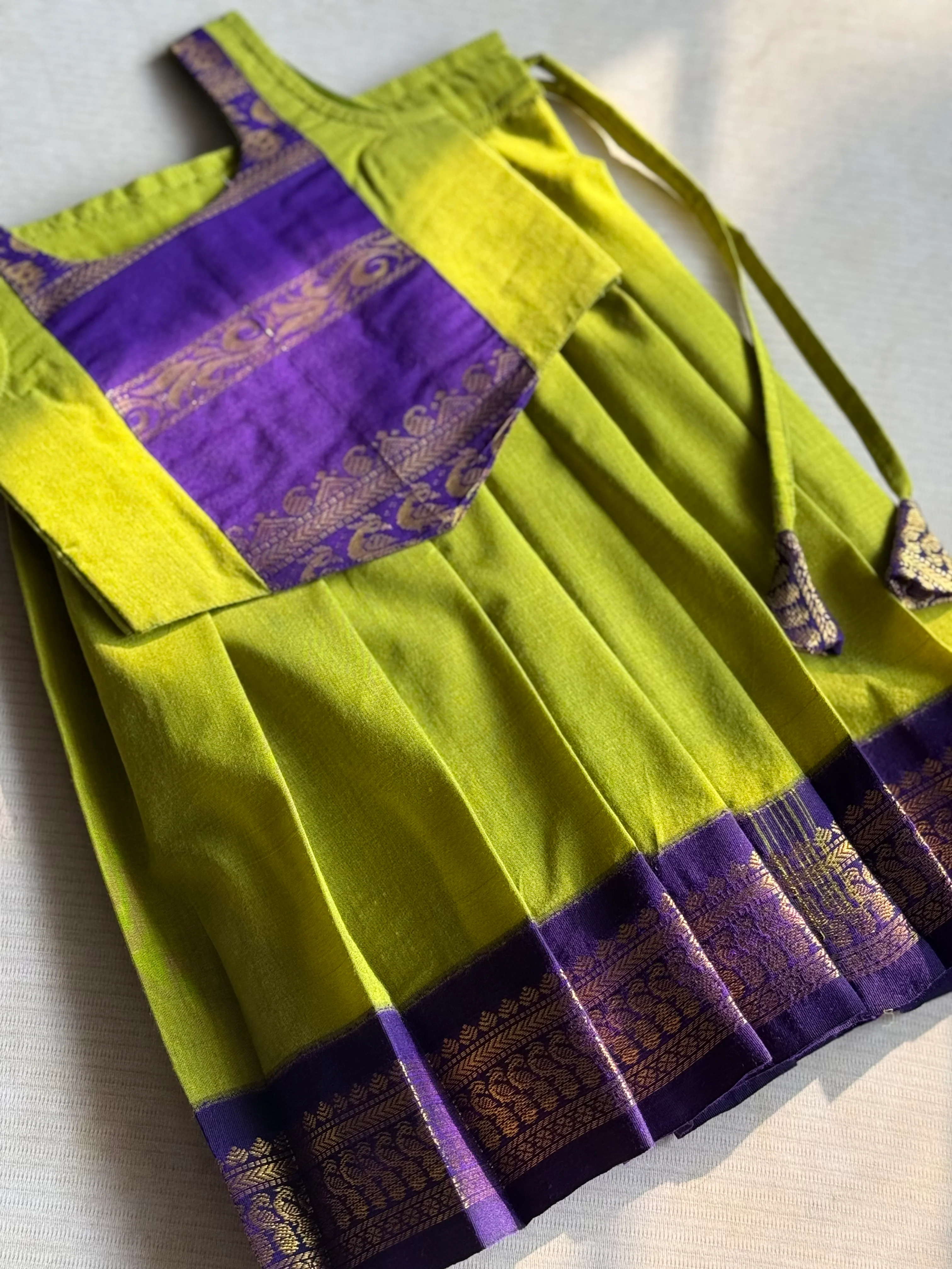 Aakriti - Crop top and skirt - Image 4