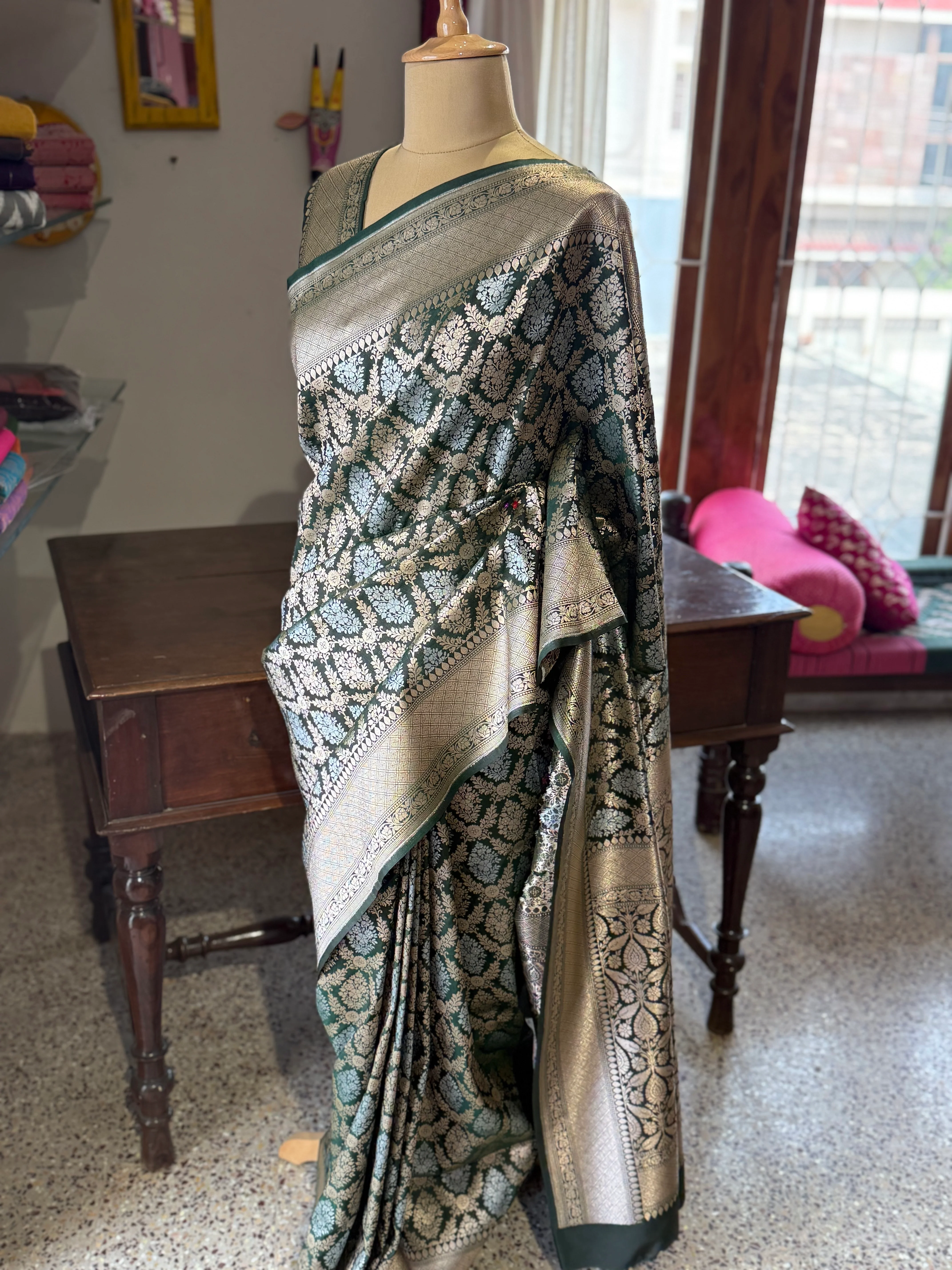 Banarasi Katan Silk Saree - Dark Green Shade - Image 4