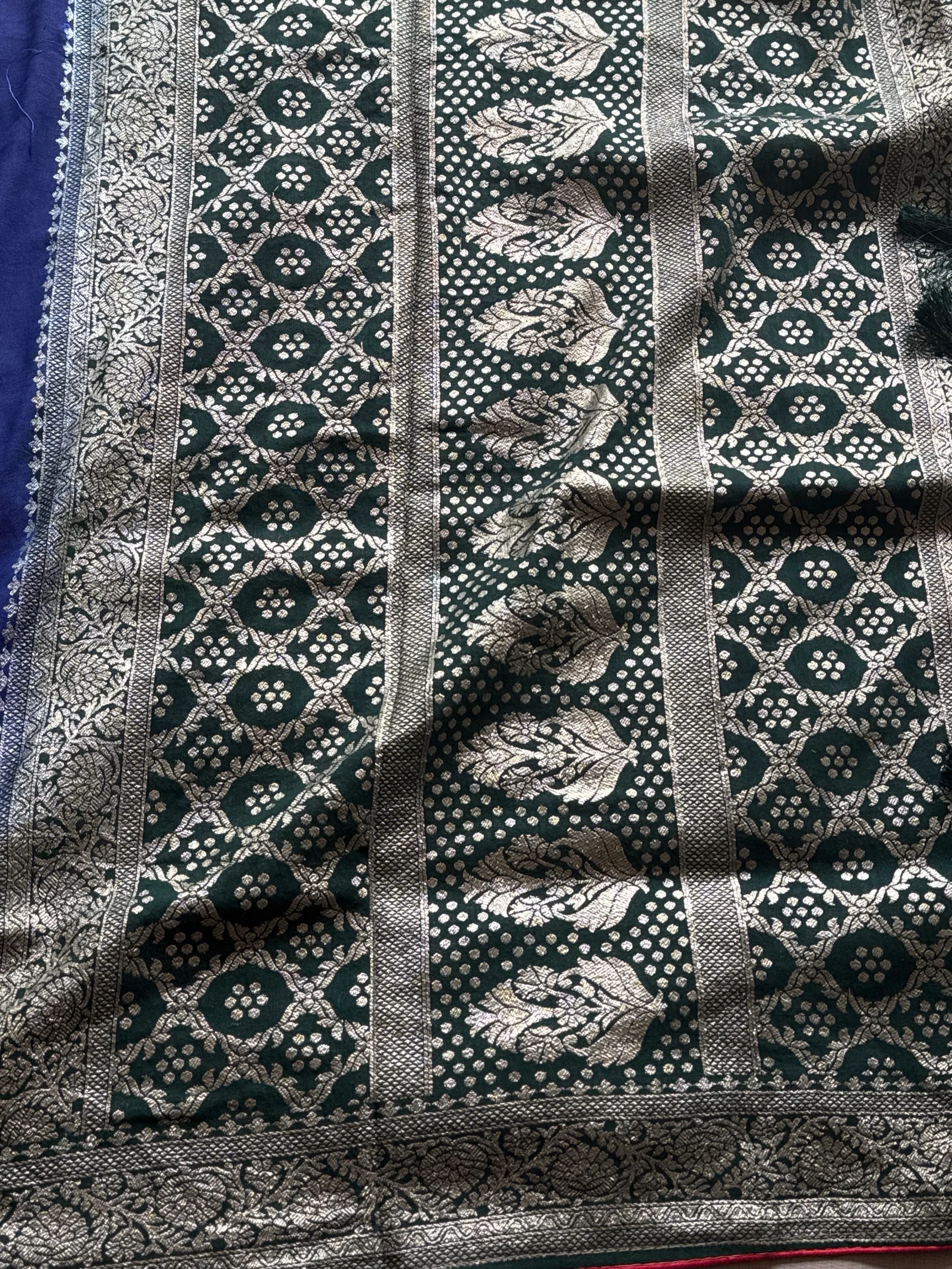 Royal Emerald Banarasi Semi Tussar Saree with Contrast Border & Zari Buttas - Image 3