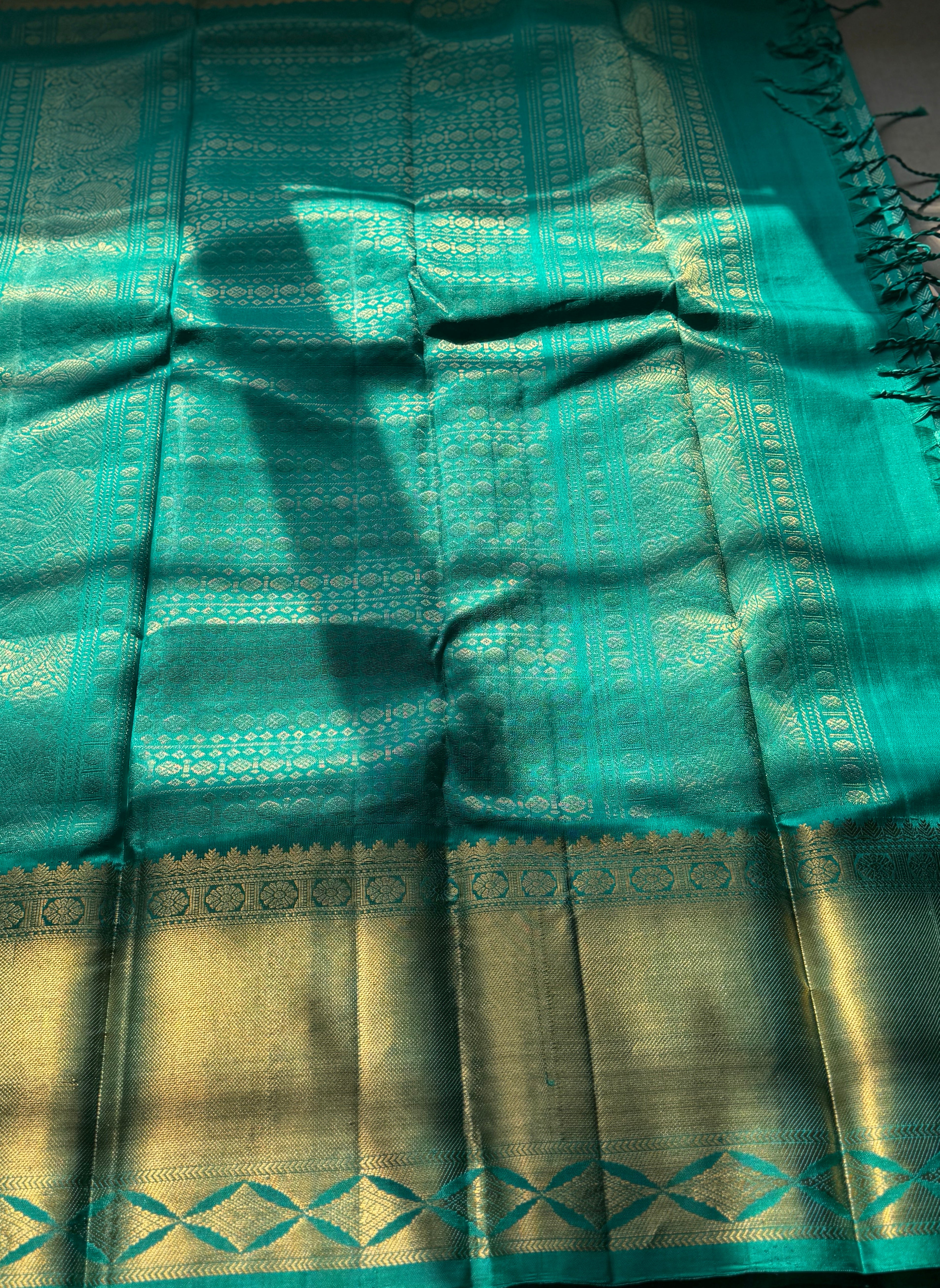 Traditional Kanjivaram Pure Silk Zari Saree - Image 4