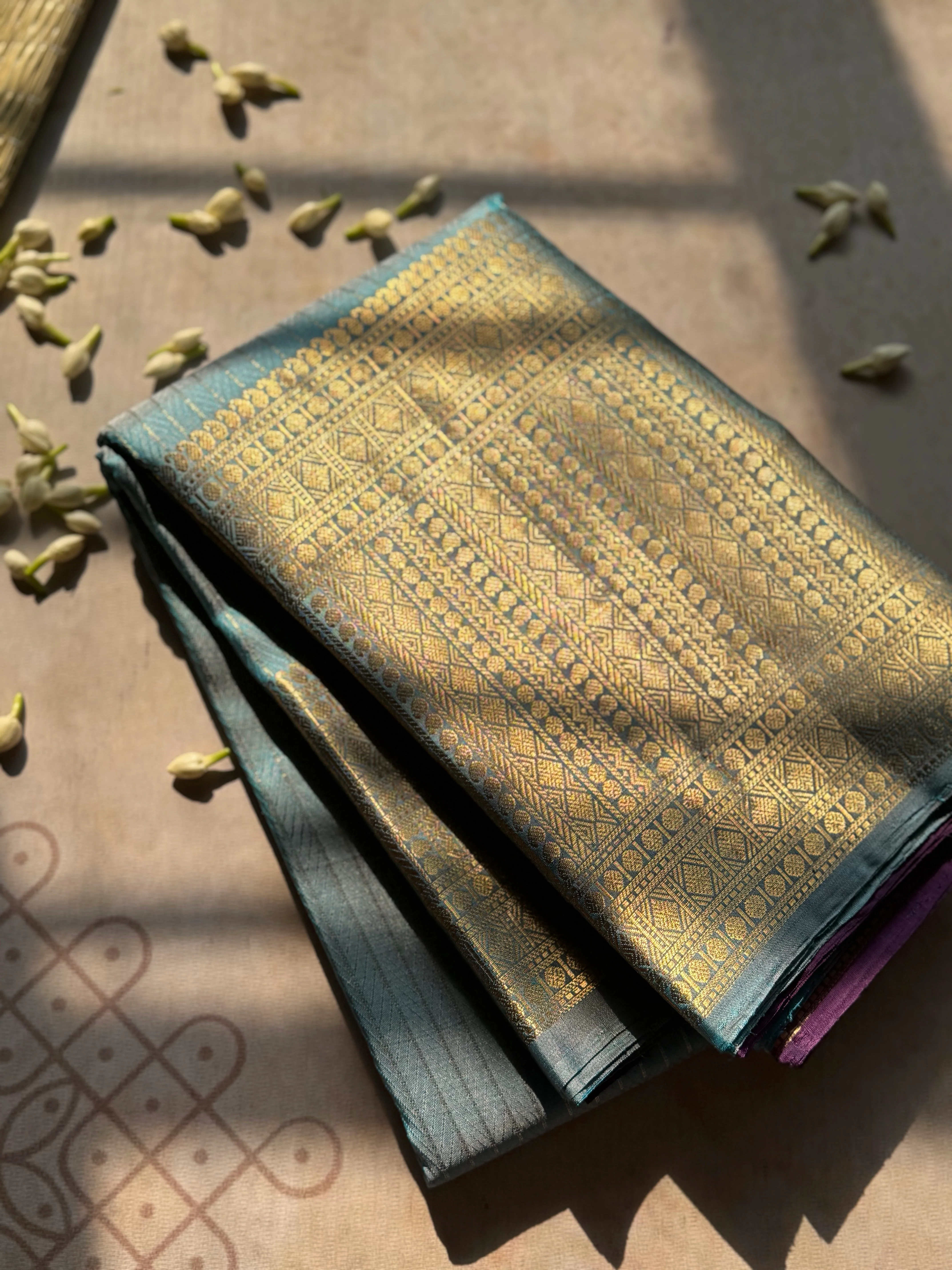 Traditional Kanjivaram Pure Silk Zari Saree - Image 2